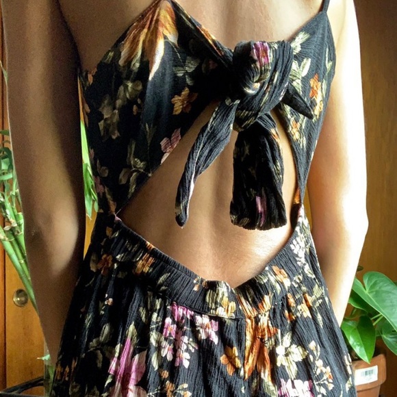 Black jumpsuit - Picture 2 of 2